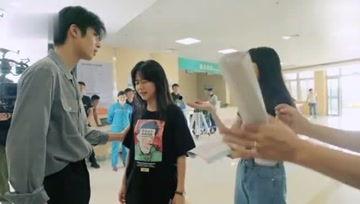 小七吃瓜娱乐,娱乐圈风云再起，揭秘江小七情史风波
