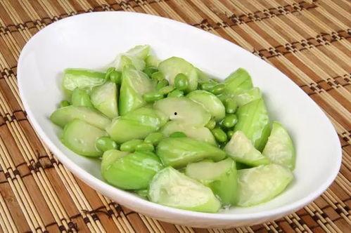 娱乐吃瓜君泡椒娱乐,00后快手红人，搞怪鬼才小姐姐的直播魅力
